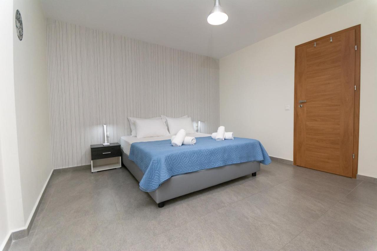 Spacious Fully Equipped 3Bd 2Bath Apt In The Heart Of City With Balconies Ac And Fast Wifi #1 Iráclio Exterior foto