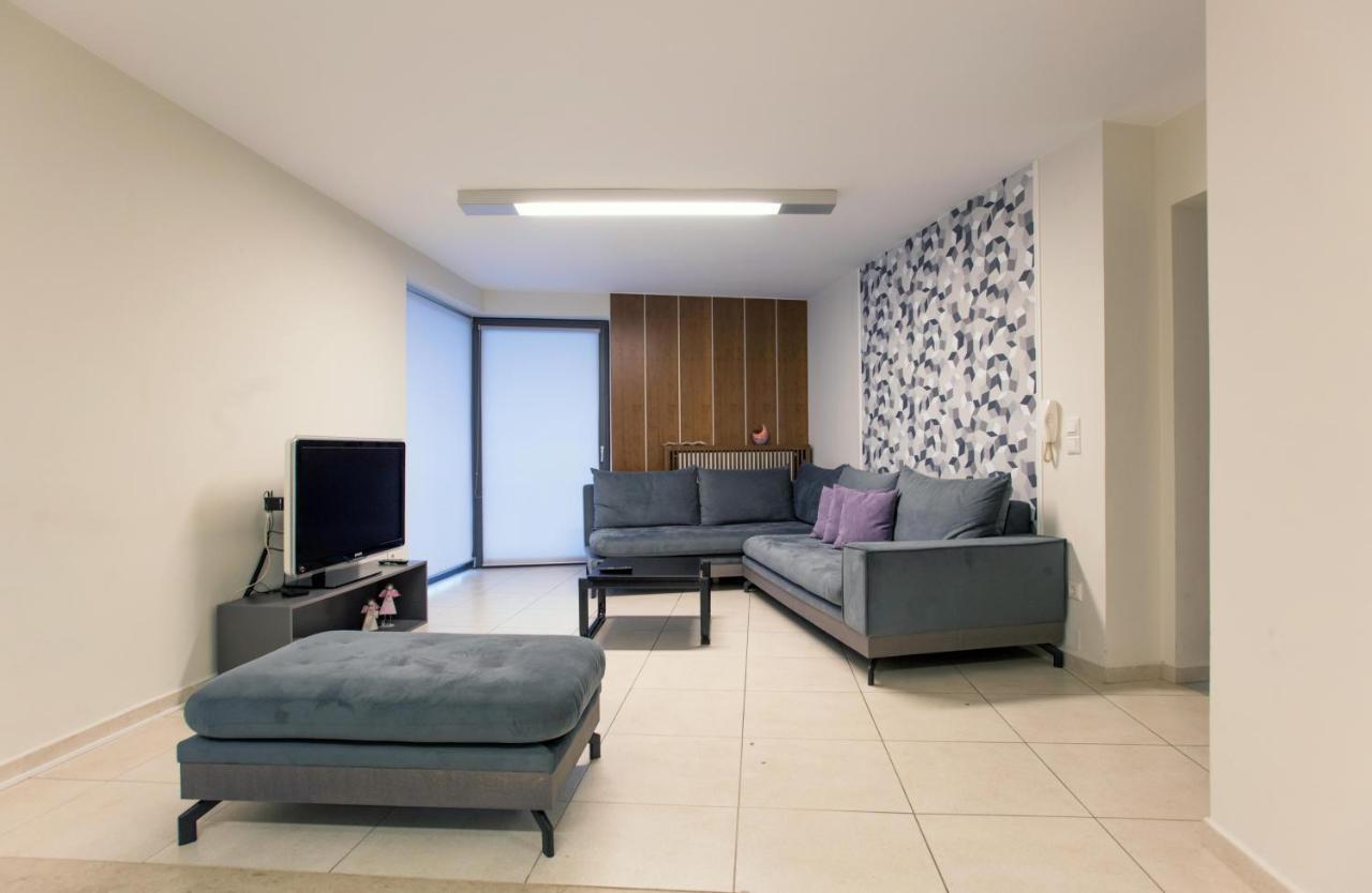 Spacious Fully Equipped 3Bd 2Bath Apt In The Heart Of City With Balconies Ac And Fast Wifi #1 Iráclio Exterior foto